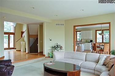 5th image of 5875 Glasgow Ln