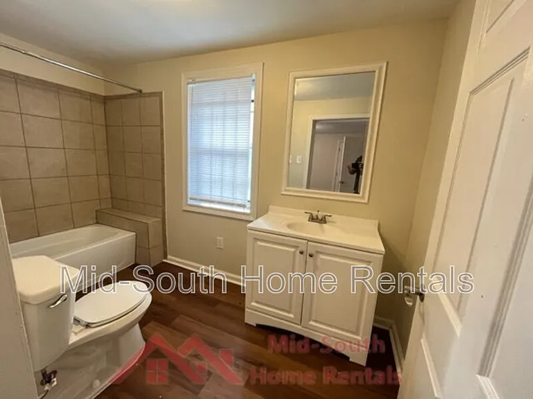 858 Eyers Rd — Photo 11