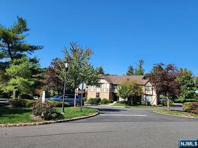 5B Avon Ct #B — Photo 9