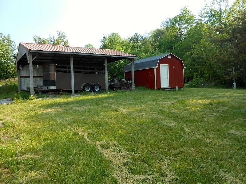 1st image of 1018 Tanglewood Blvd