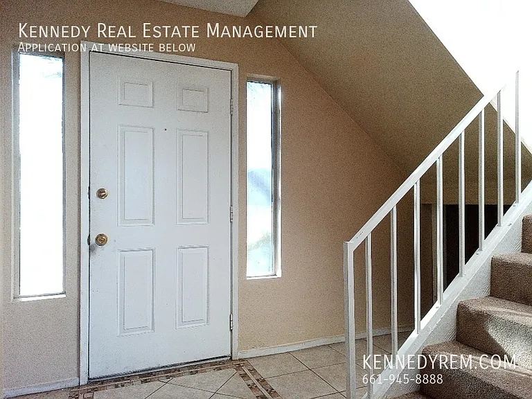 44042 Palm Ln — Photo 3