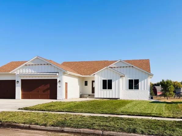 910 Johnson Creek Court Ct, Harrisburg, SD 57032