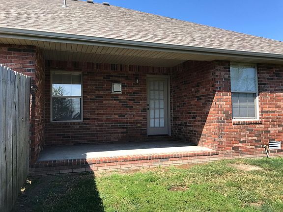 Rear covered patio