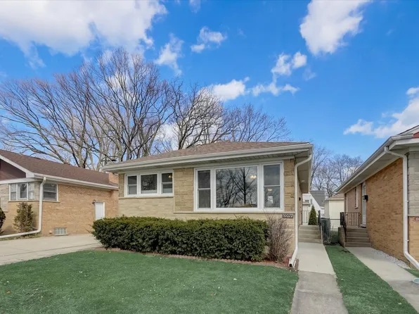 10027 N Lavergne Ave, Skokie, IL 60077