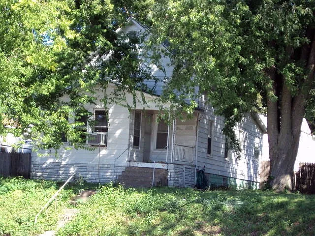 4021 11th St photo 1