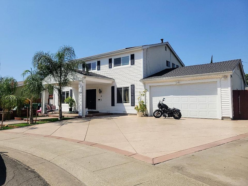 1st image of 337 Huntington Ct