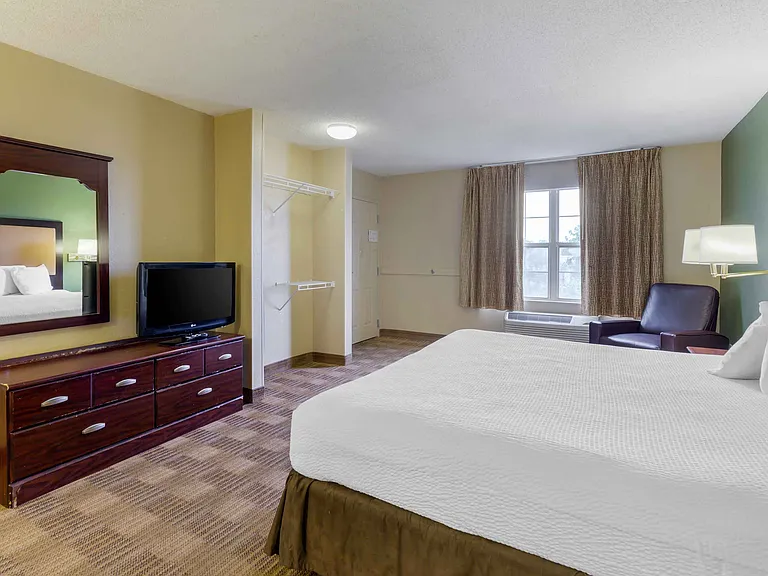 Studio Suite - 1 King Bed