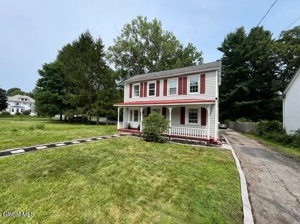 957 Main Street, Clifton Park, NY 12065
