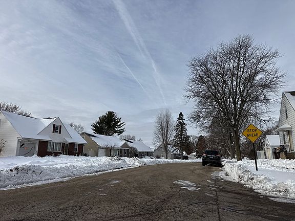 4th image of 2911 18th Ave