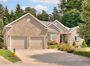 422 Hagen Ct, Waterloo, ON N2K4A8