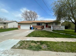 579 Glenwood Dr, Hyrum, UT 84319