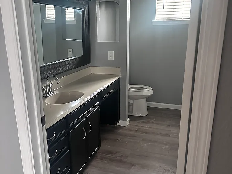 5224 Avenue R #1 — Photo 2