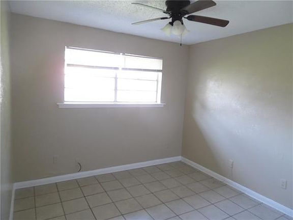 3rd image of 8012 Arcadia Ln