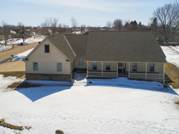 20 Skyview Ln, Morris, MN 56267