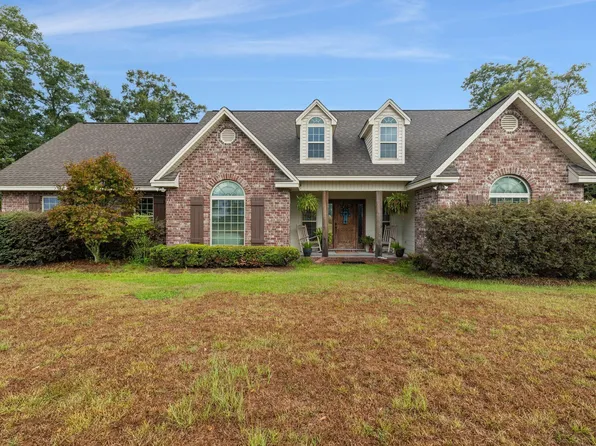 267 McDonald Chapel Rd, Collins, MS 39428