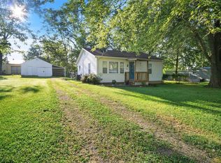 546 Chestnut St, Hawk Point, MO 63349