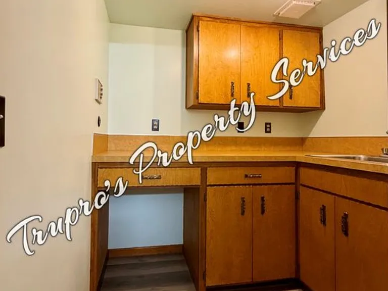 2715 E Shawnee Rd — Photo 49