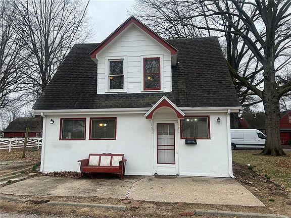 2nd image of 4507 Blue Ridge Blvd