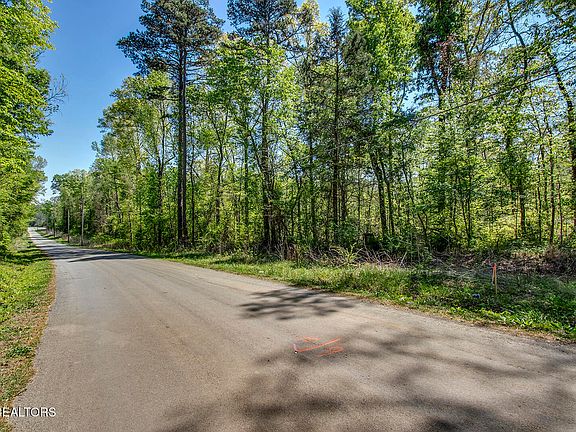 4th image of 485 Oak Grove Rd