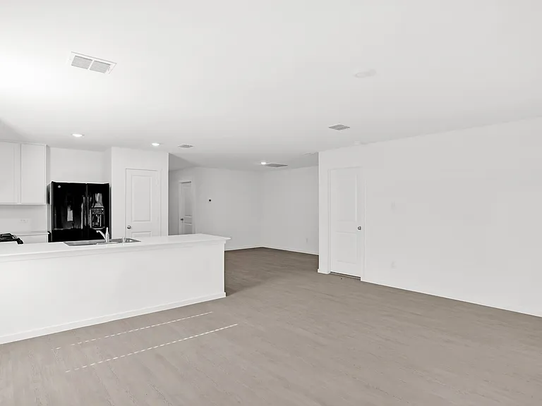 1025 Macnab Dr — Photo 18