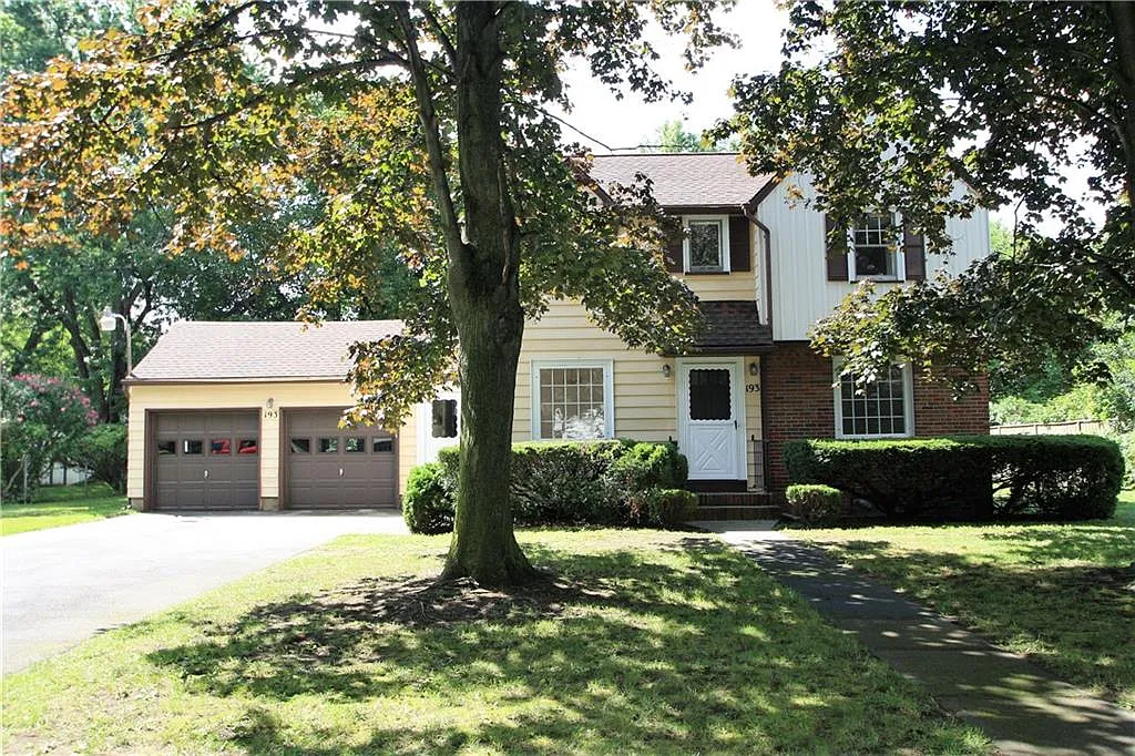 193 Daley Blvd photo 1