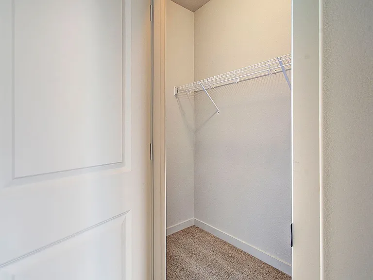 13000 NE 24th Cir — Photo 10