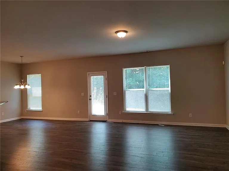 165 Canvas Ives Dr — Photo 5