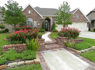 19011 Royal Cove Cir, Cypress, TX 77433