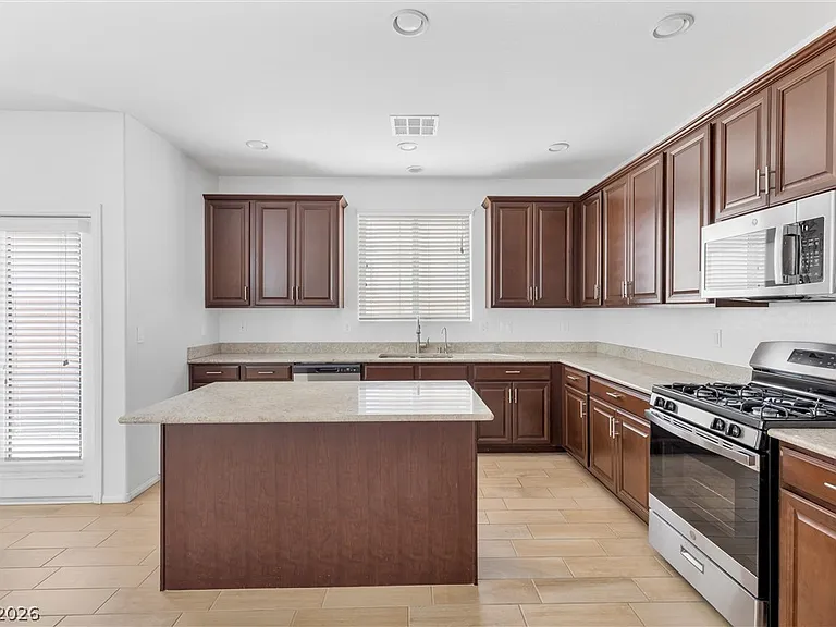 8076 Satin Carnation Ln — Photo 11