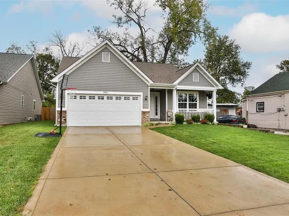 808 Benton St, Valley Park, MO 63088