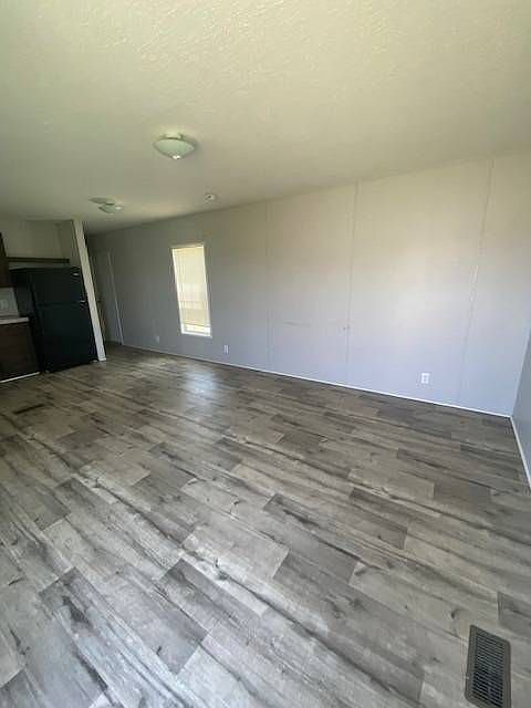 2nd image of 500 Thomas Dr #1504