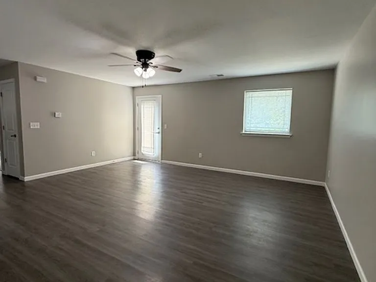 Cypress Ridge Apartments — Photo 42