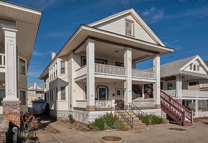 1st image of 1034 Wesley Ave #2
