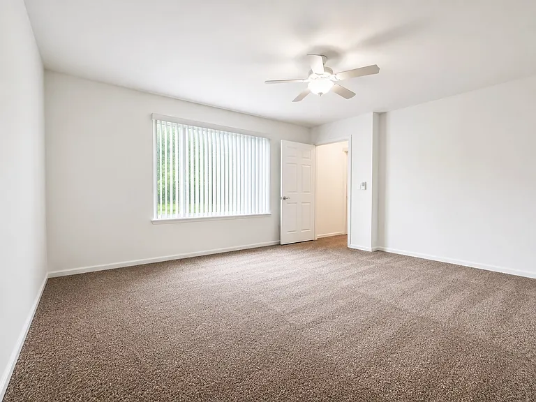 407 Gethings Cir #407 — Photo 6