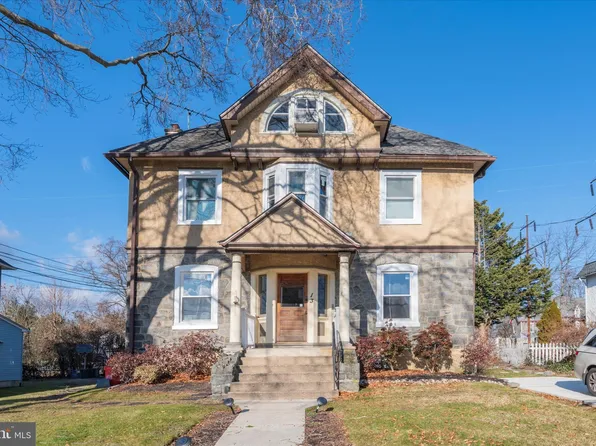 13 W Hinckley Ave #3, Ridley Park, PA 19078