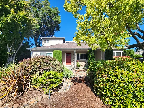 Charming 2 Bedroom, 2 Bathroom Home in Redwood City Photo 1