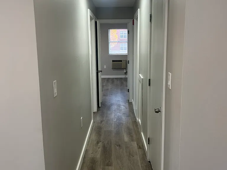 Austin Manor Apartments — Photo 30