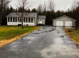 81 10th Rd, Bradley, ME 04411