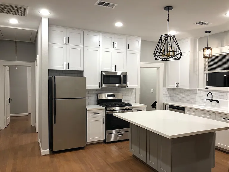 1742 W Main St — Photo 3
