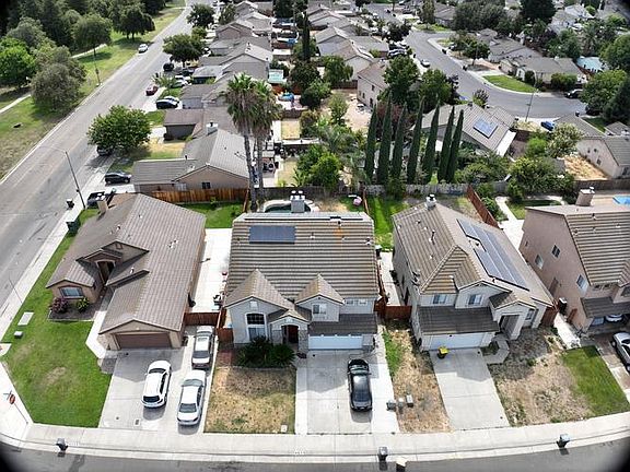 4th image of 4614 Woodhollow Ave