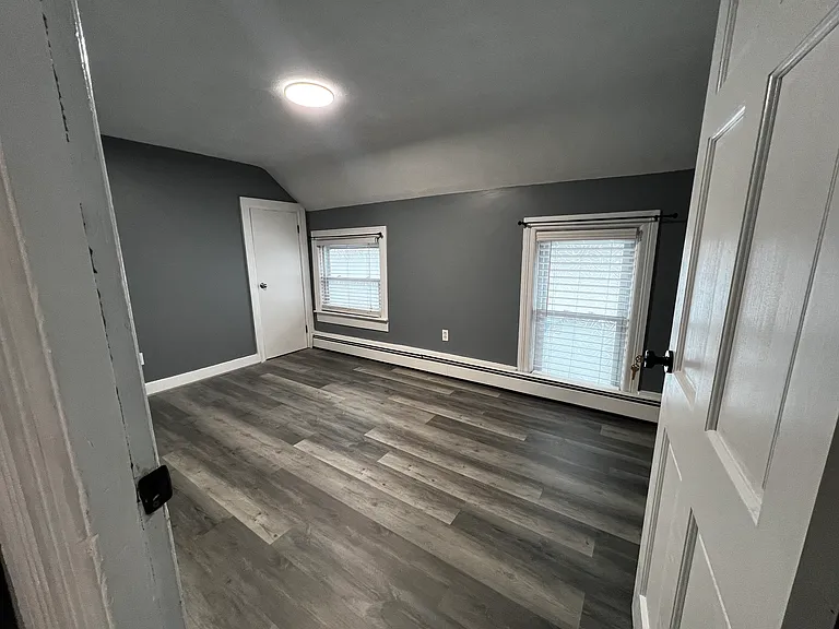 136 Grove Ave #2 — Photo 7