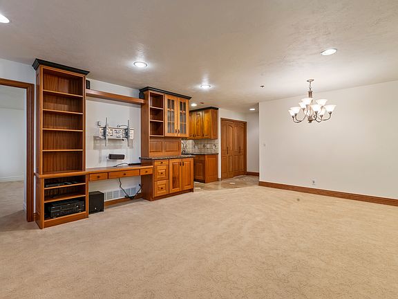 44 W Broadway05_03172023