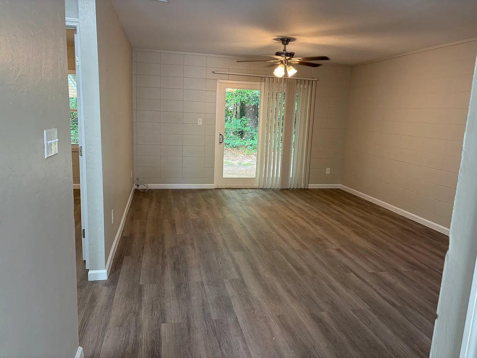 2 bed, 800 sqft, $1,200 — Photo 4