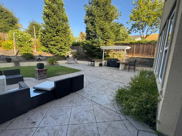 2202 Rosemount Ln, San Ramon, CA 94582