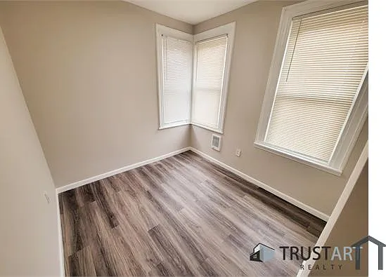 2538 N Gratz St — Photo 26