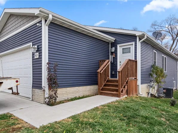 905 Kenyon Ave, Des Moines, IA 50315