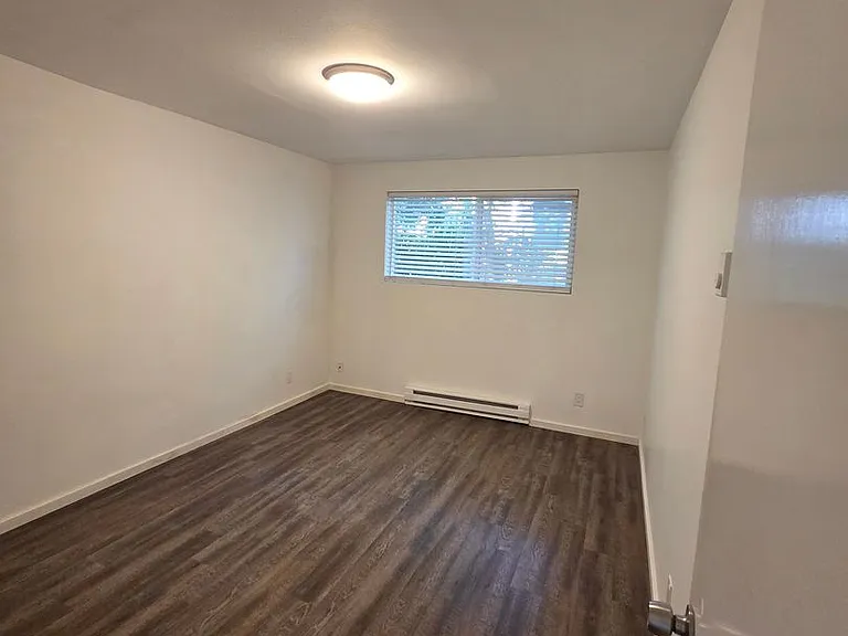 Twin Cedars Apartments — Photo 9