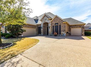 2503 Strathfield Ln, Trophy Club, TX 76262