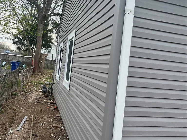 420 S Wheatland Ave — Photo 4