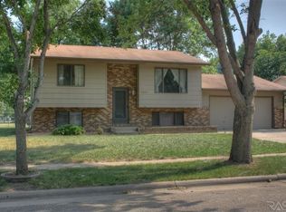 5501 W 16th St, Sioux Falls, SD 57106
